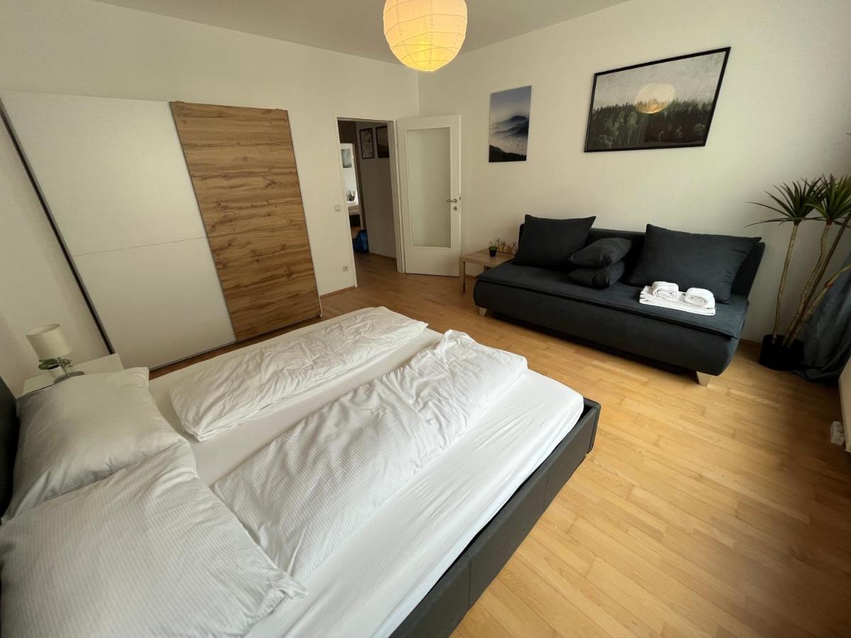 Cool Schonbrunn Apt 2Br Apartment Wien Ngoại thất bức ảnh