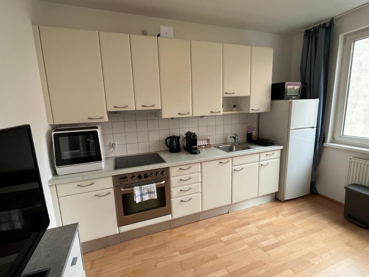 Cool Schonbrunn Apt 2Br Apartment Wien Ngoại thất bức ảnh
