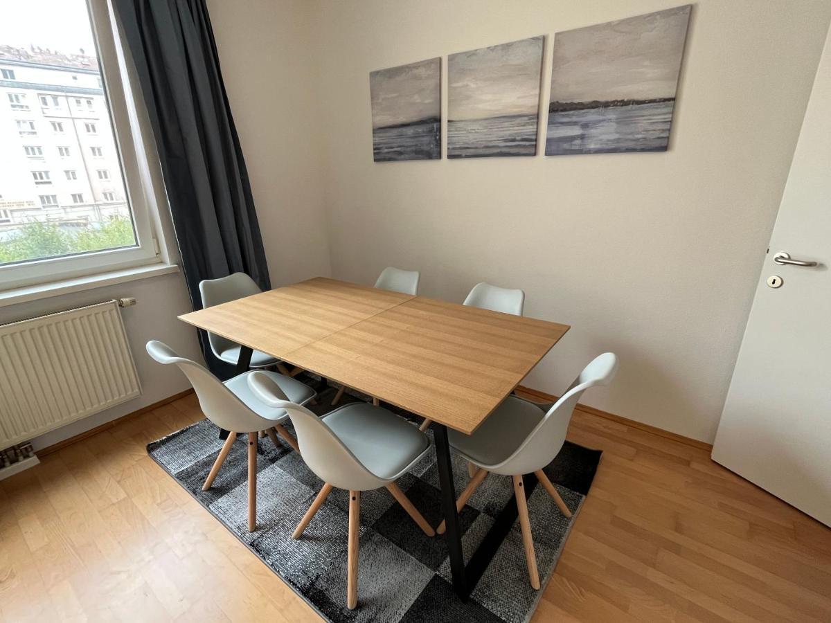 Cool Schonbrunn Apt 2Br Apartment Wien Ngoại thất bức ảnh