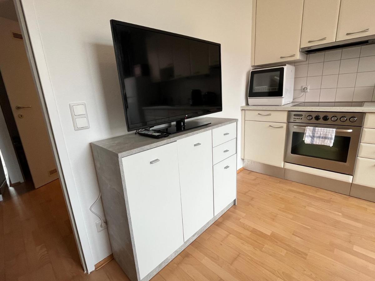 Cool Schonbrunn Apt 2Br Apartment Wien Ngoại thất bức ảnh